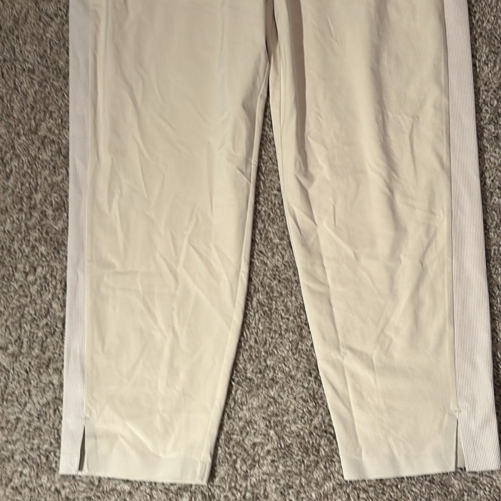 Athleta Pants Womens Size 10/P Brookyln Ankle Beige Lightweight Pull On /‎ NWT - Picture 5 of 10